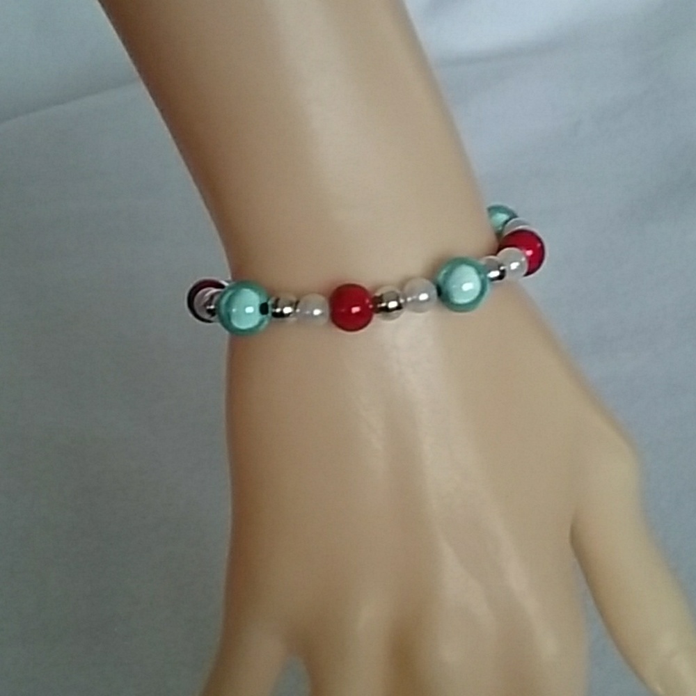 Red, white, and Blue beaded stretch bracelet